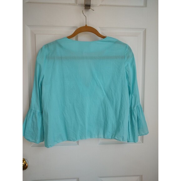 Lilly Pulitzer Size XS Blouse Flared Sleeve Blue White Embroidered V-Neck - Picture 4 of 4